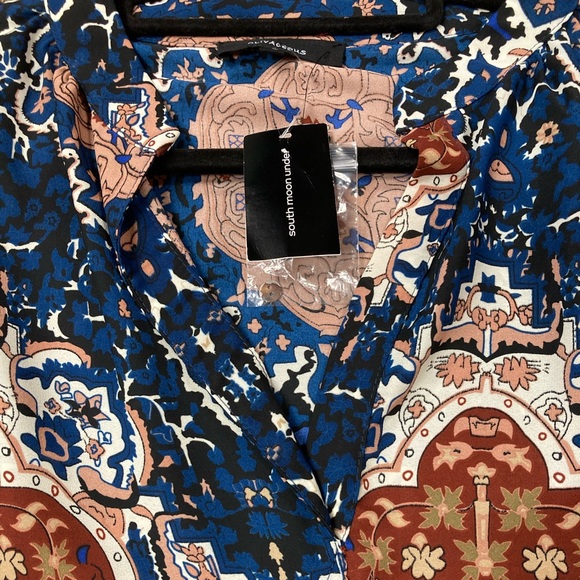 NWT- Olivaceous Sheer Blouse - Picture 4 of 7